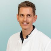 Dr. med. Philipp Henn