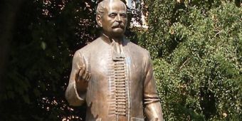 Semmelweis Statue Semmelweis Statue