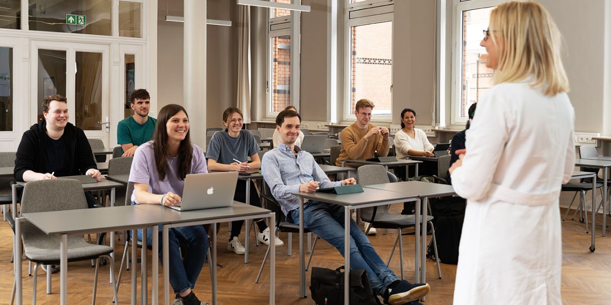 Ablauf des Studiums - Asklepios Campus Hamburg
