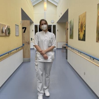 Studentin Lisa Marie Staschel in der Gerontopsychiatrie