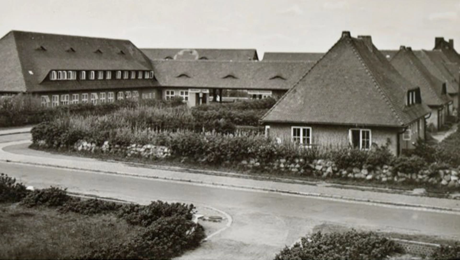 Ansicht der Gebäude der Nordseeklinik aus dem Jahr 1957