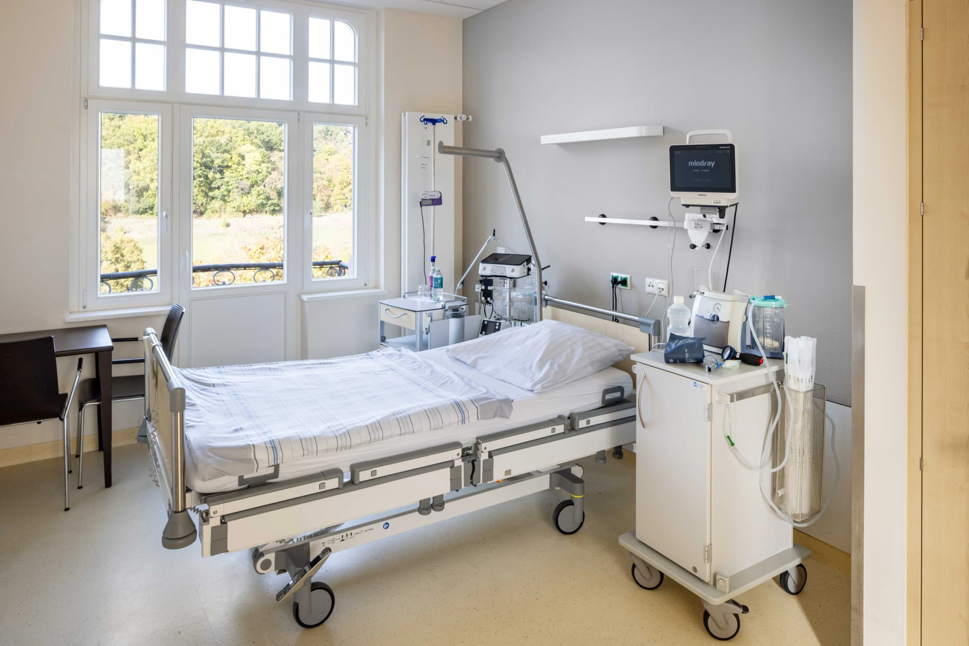 Das Motiv zeigt ein Zimmer auf der Neurologie Phase B