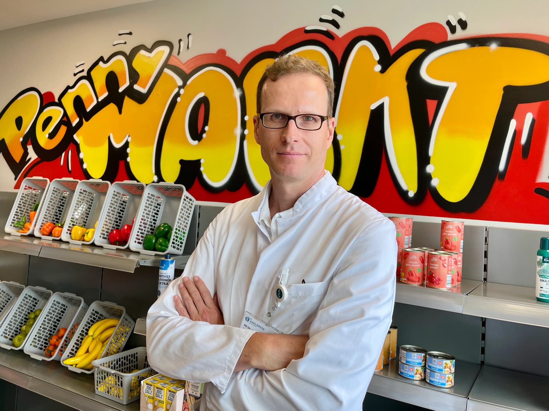 Bild: PD Dr. Robert Schulz, Chefarzt der Neurologie der Asklepios Klinik Altona, im Penny Trainingsmarkt