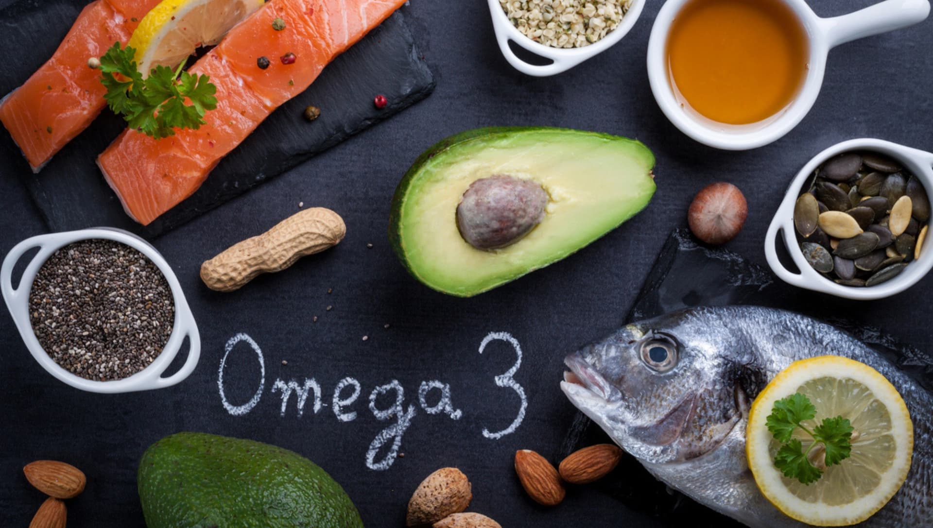 Fisch, Avocado, Leinöl, Nüsse, Lachs, Omega-3-Fettsäuren