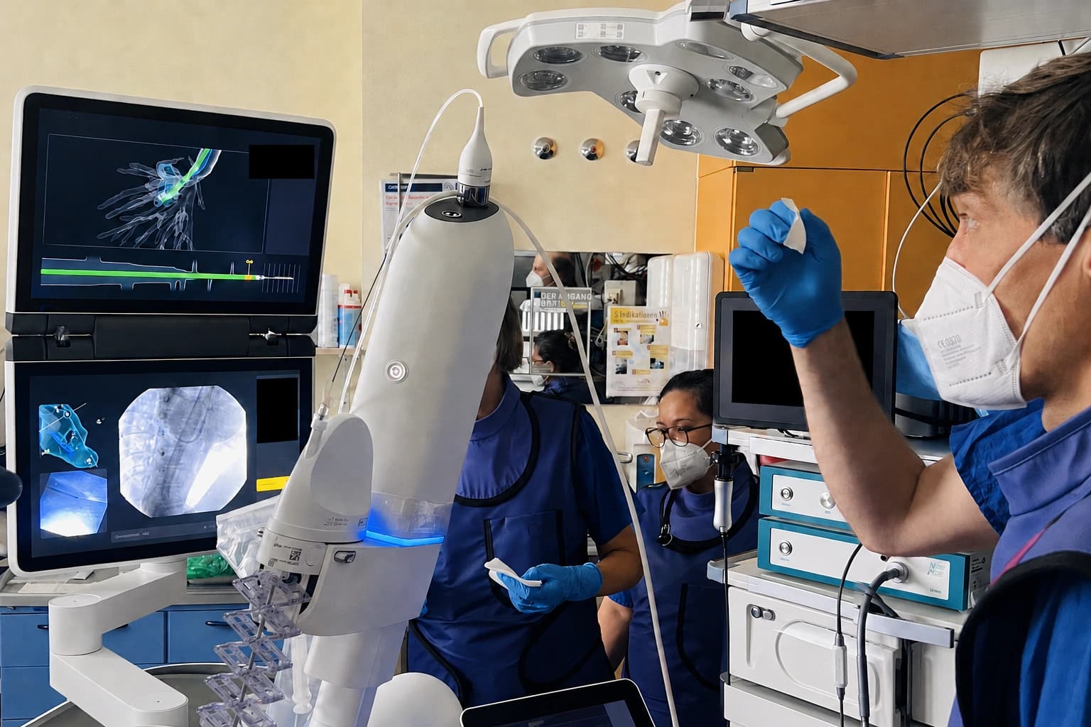 BIld: Robotisch assistierte Bronchoskopie im klinischen Einsatz in Gauting