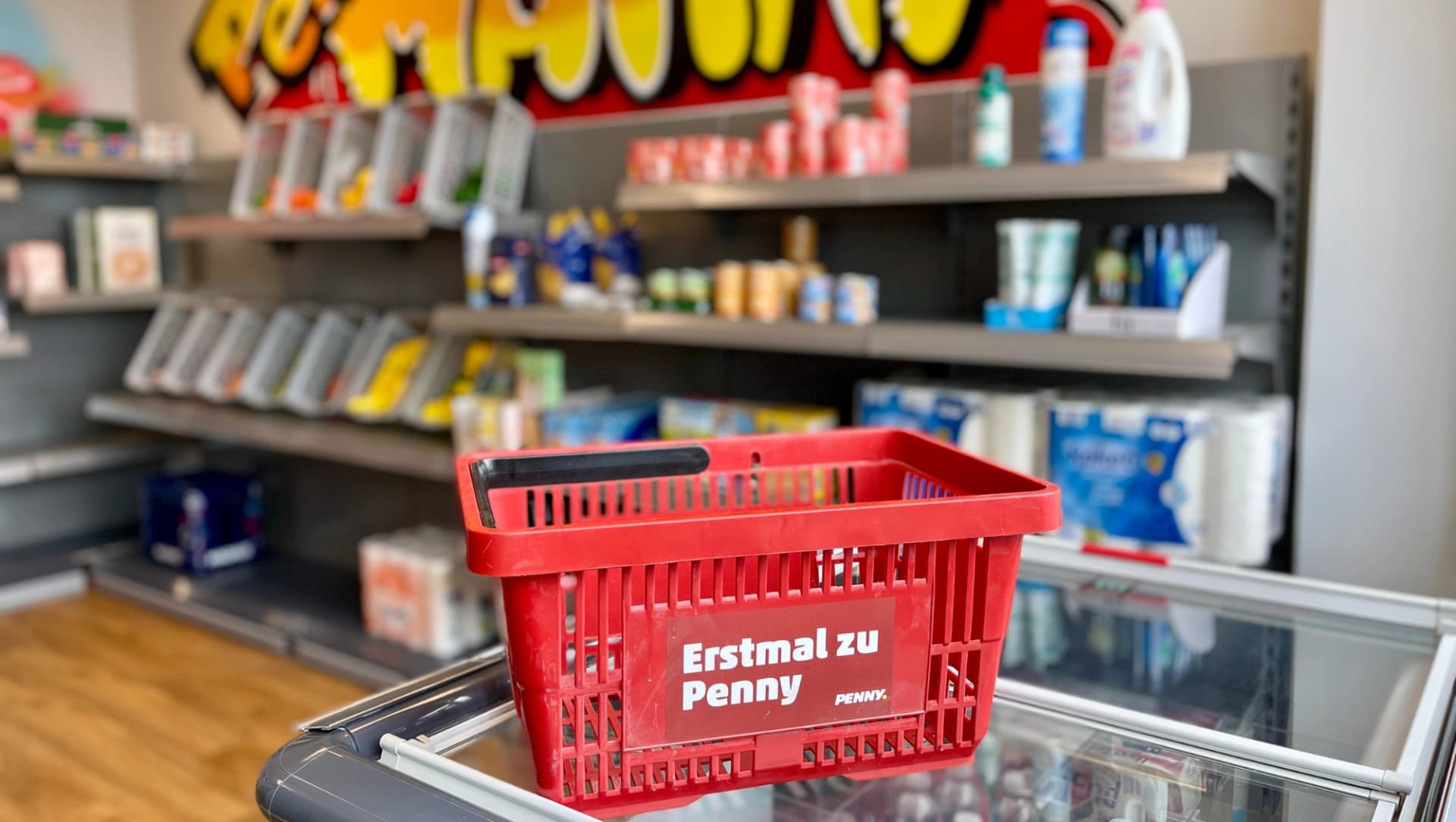 In einem PENNY-Trainingsmarkt können unsere Patient:innen den Alltag in einem geschützten Umfeld trainieren.