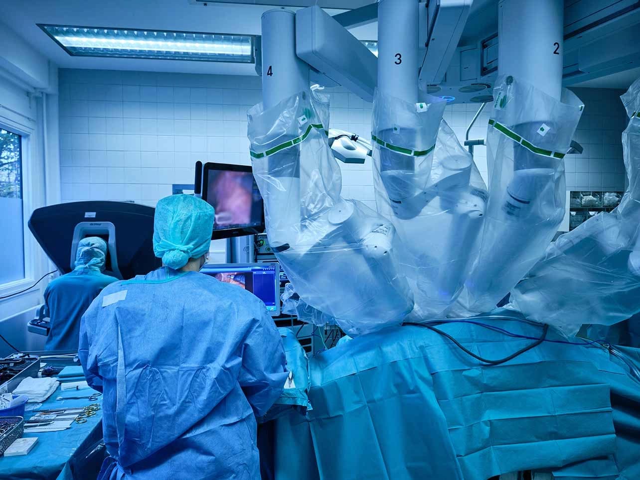 Bild: OP mit dem da Vinci-OP-Roboter