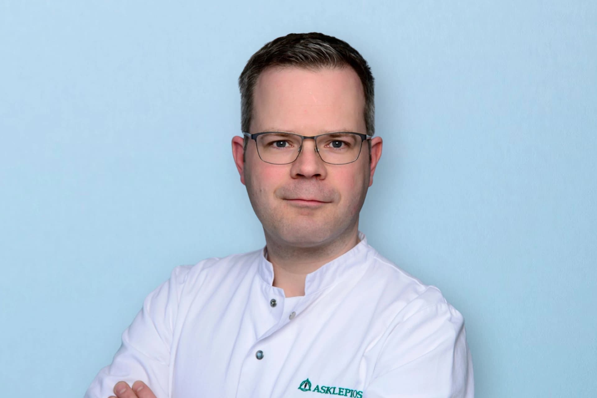 Bild: Dr. Klaus Stegewerth, ab 1. Januar 2026 neuer Chefarzt der Anästhesiologie, Intensiv- und Notfallmedizin an der Asklepios Klinik Wandsbek.