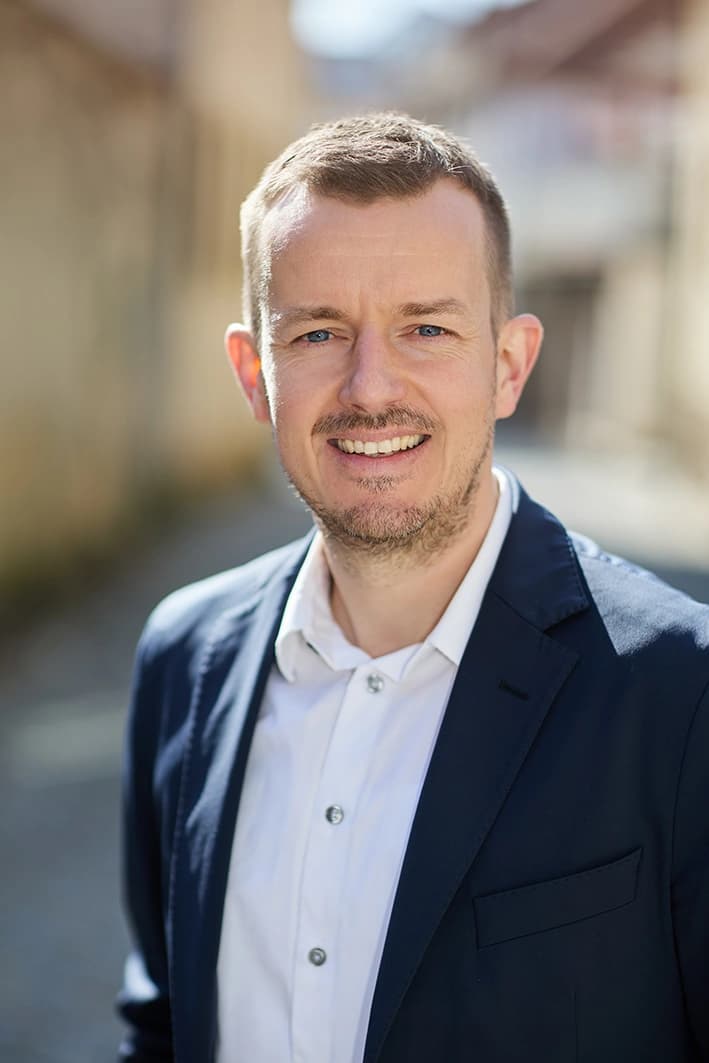 Bild: Julian Schmitt, ab 1. Juli 2025 Leitung der Stabsstelle ESG der ASKLEPIOS Kliniken GmbH & Co. KGaA.