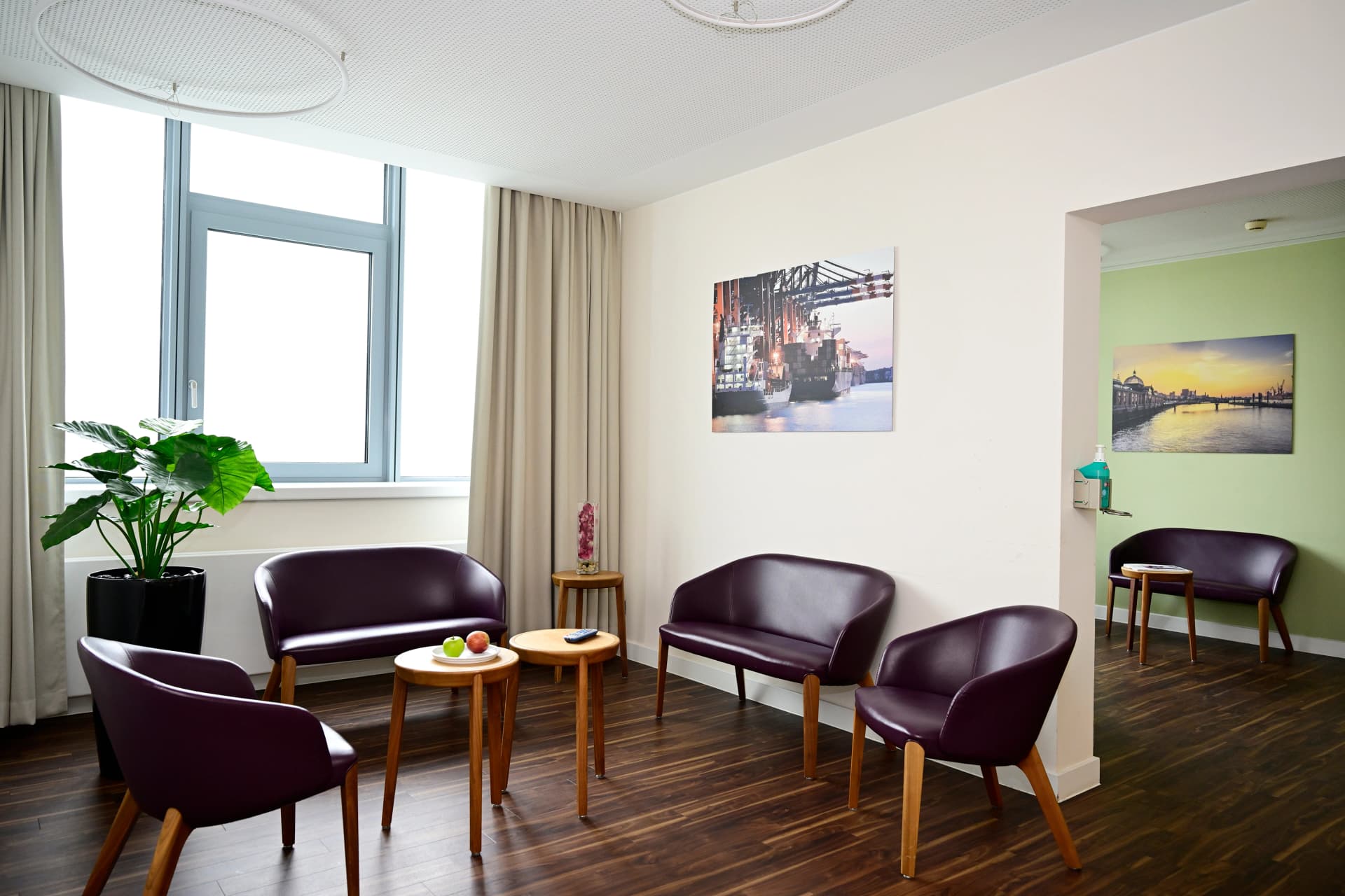 Bild: Innenansicht Patientenlounge Privatstation
