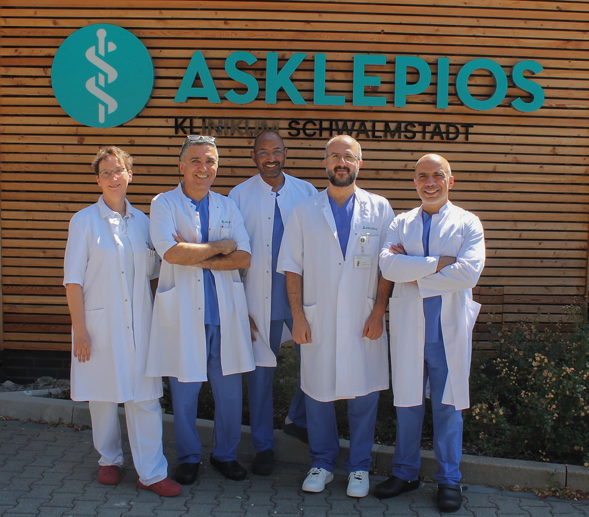 Das Motiv zeigt das Ärzteteam der Kardiologie