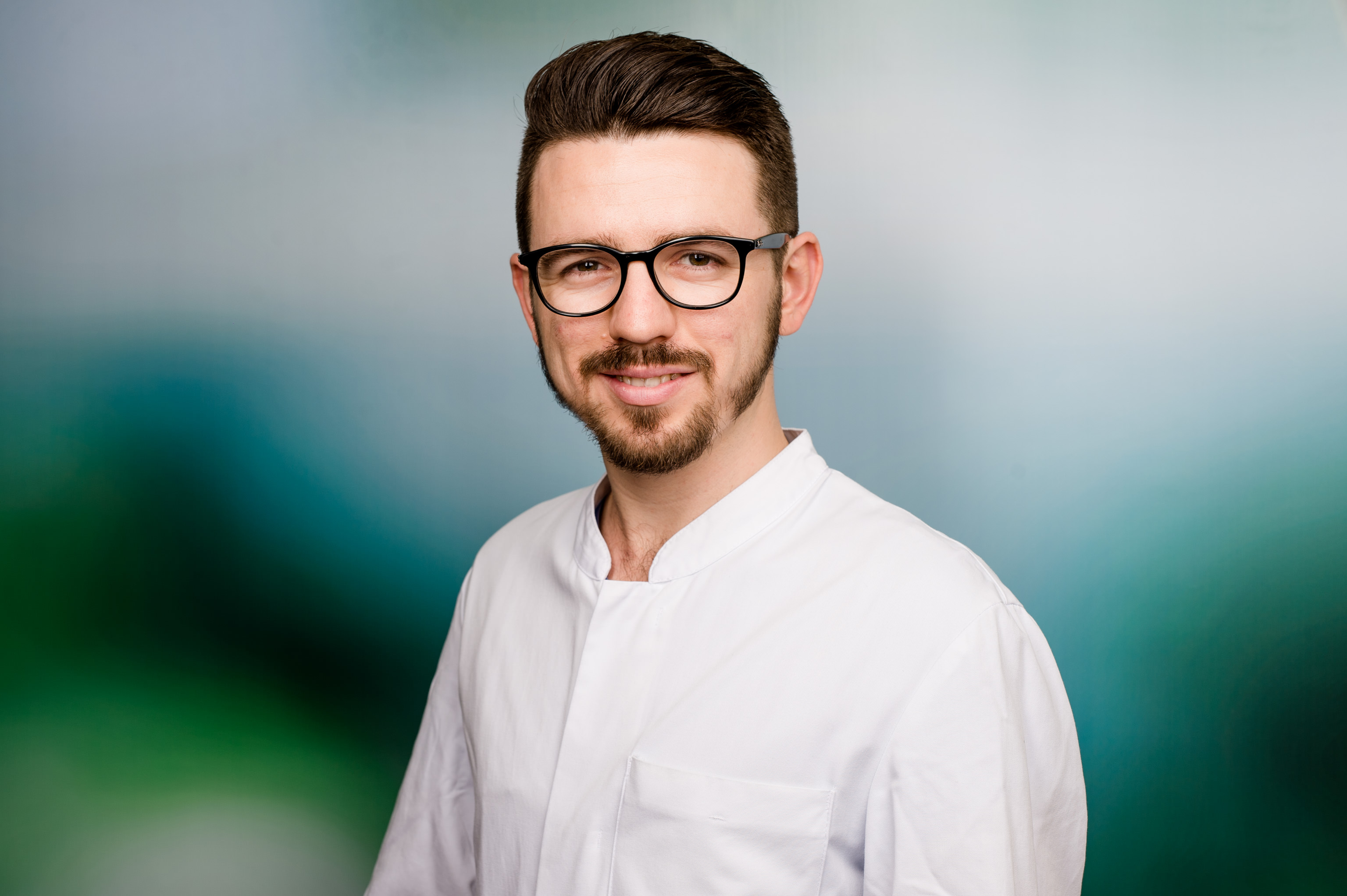 Asklepios Westklinikum Hamburg Kardiologie Portraitfoto Berkant Kurnaz Asklepios Westklinikum Hamburg Kardiologie Portraitfoto Berkant Kurnaz