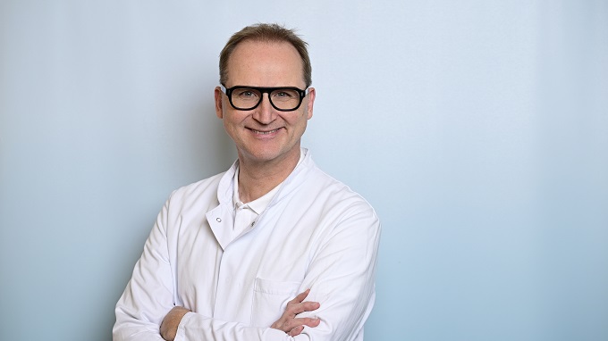 Dr. Ulrich-Fraunk Pape - Chefarzt Innere medizin und Gastroenterologie Portrait Dr. Ulrich-Frank Pape