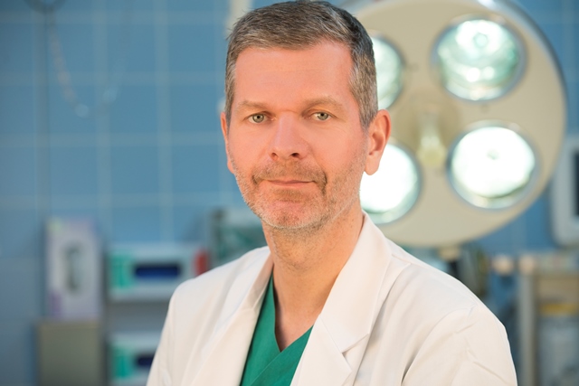 Dr.Eisenbeis_OP-Lampe_Querformat Bild fehlt