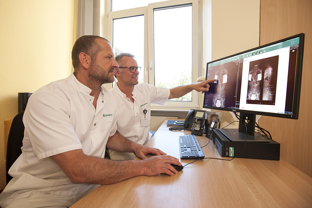 Prof. Niemeyer und Dr. Joechel im Gespräch prof-niemeyer-dr-joechel-im-gespraech