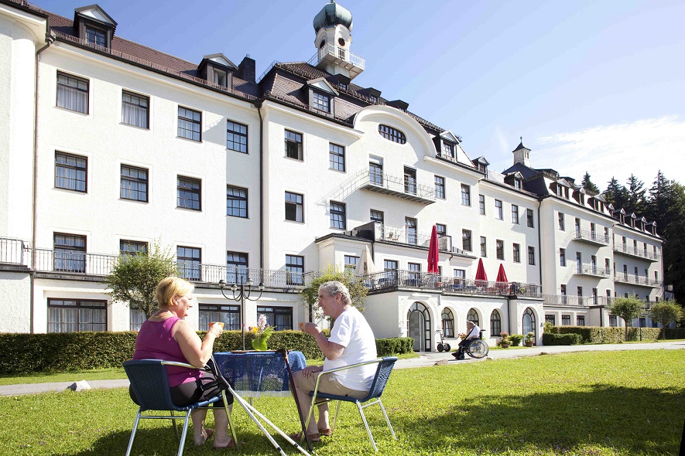 Außenansicht Asklepios Klinik Schaufling Bild: Außenansicht Asklepios Klinik Schaufling