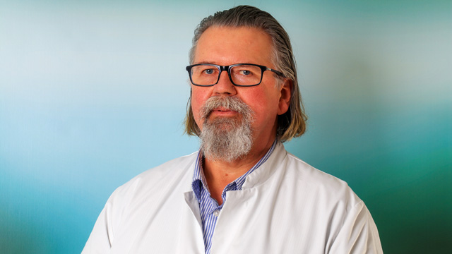 Dr. Andreas Kohls Dr. Andreas Kohls