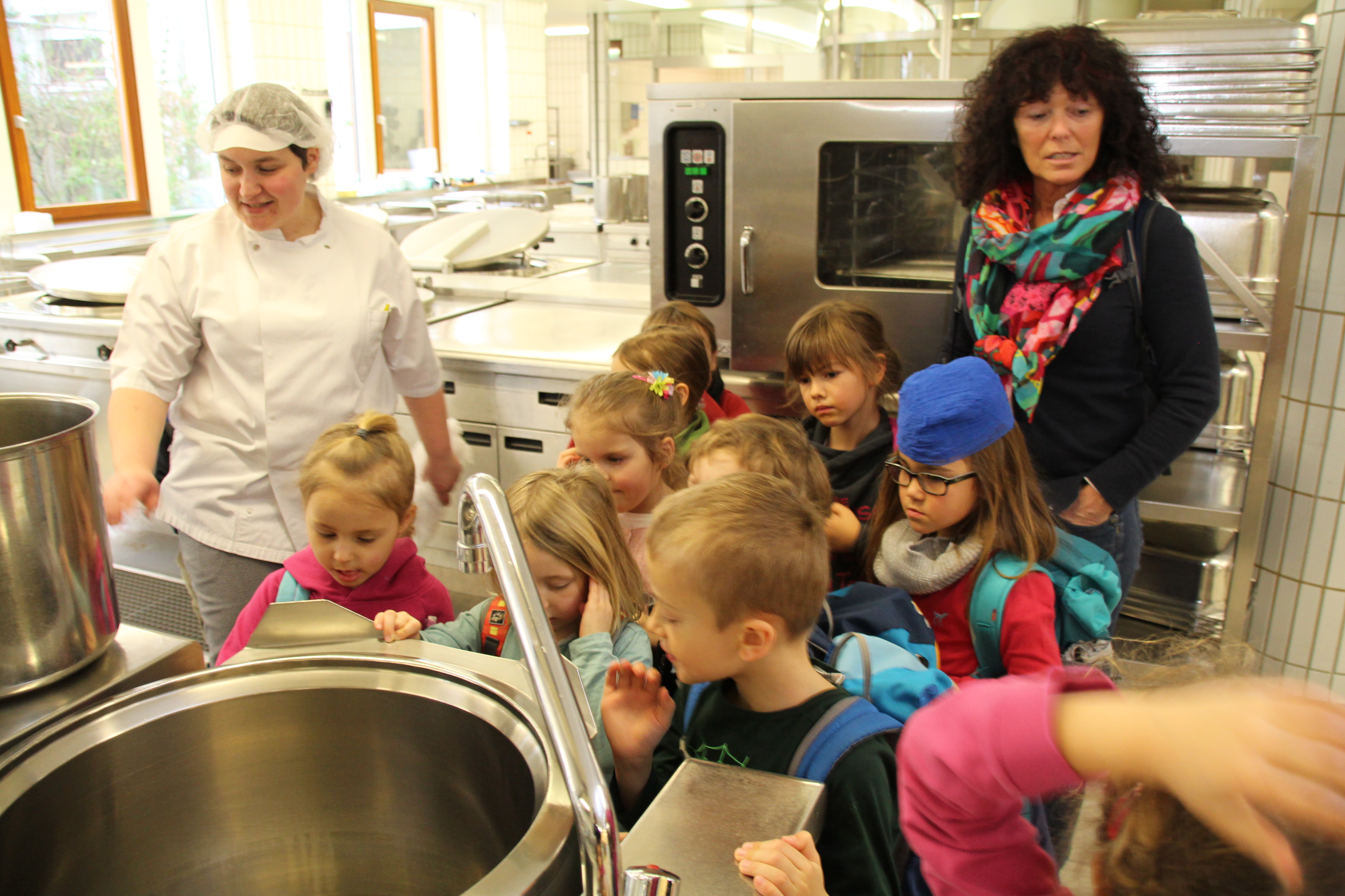 Kindergarten am Schlossplatz Bad Tölz besucht Asklepios Stadtklinik