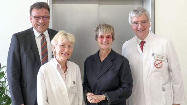 Fürstin Gloria zu Besuch im Asklepios Klinikum Bad Abbach Fürstin Gloria von Thurn und Taxis
