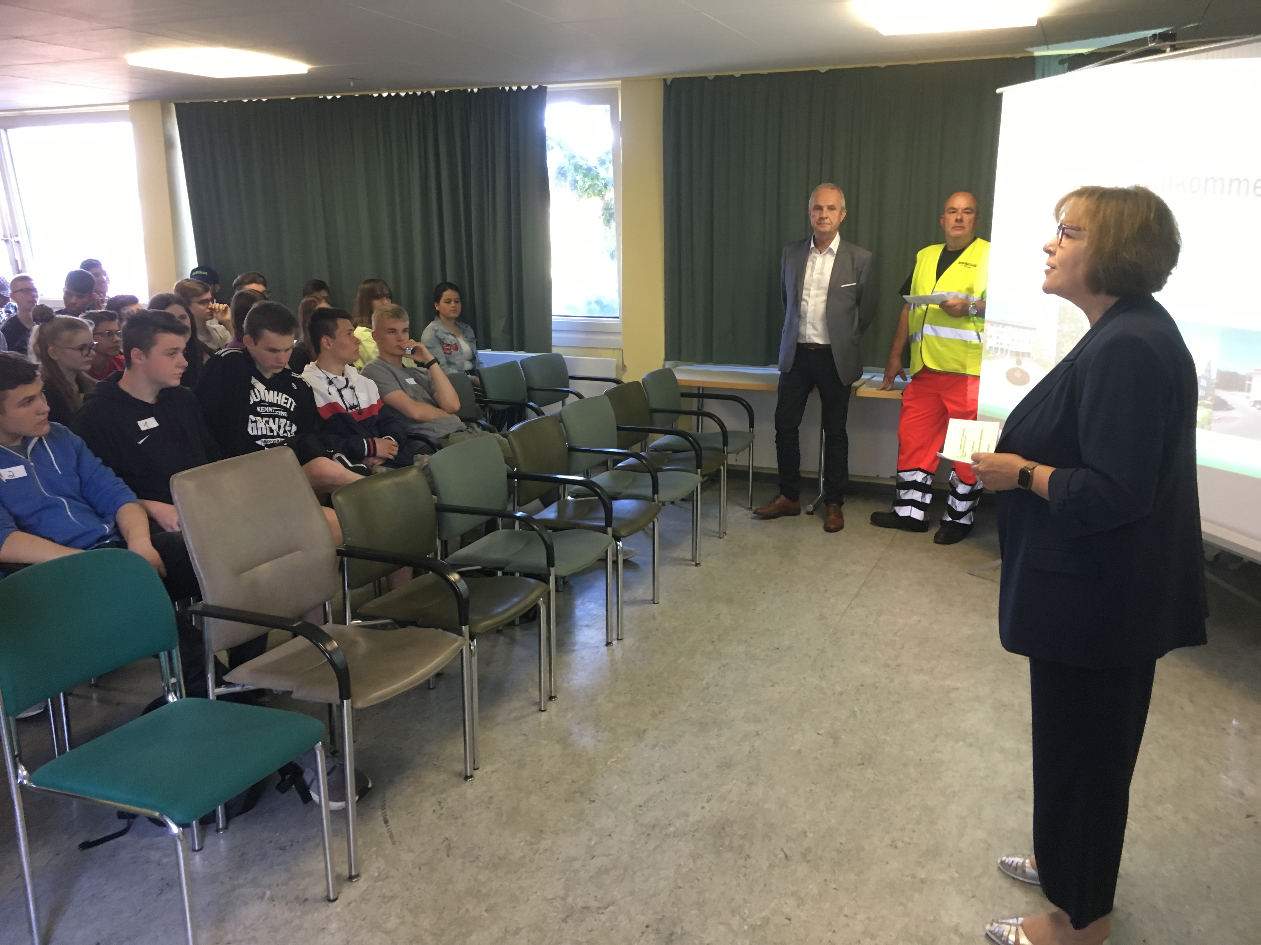 StayAliveEröffnungMay2019 BILD