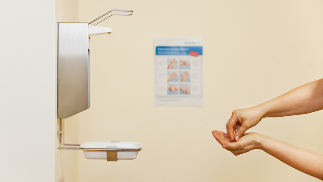Händedesinfektion, Asklepios Klinik Hohwald Bild: Händedesinfektion