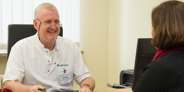 Patientengespräch Prof. Dr. med. Jörg Stypmann Hier war ein Bild: