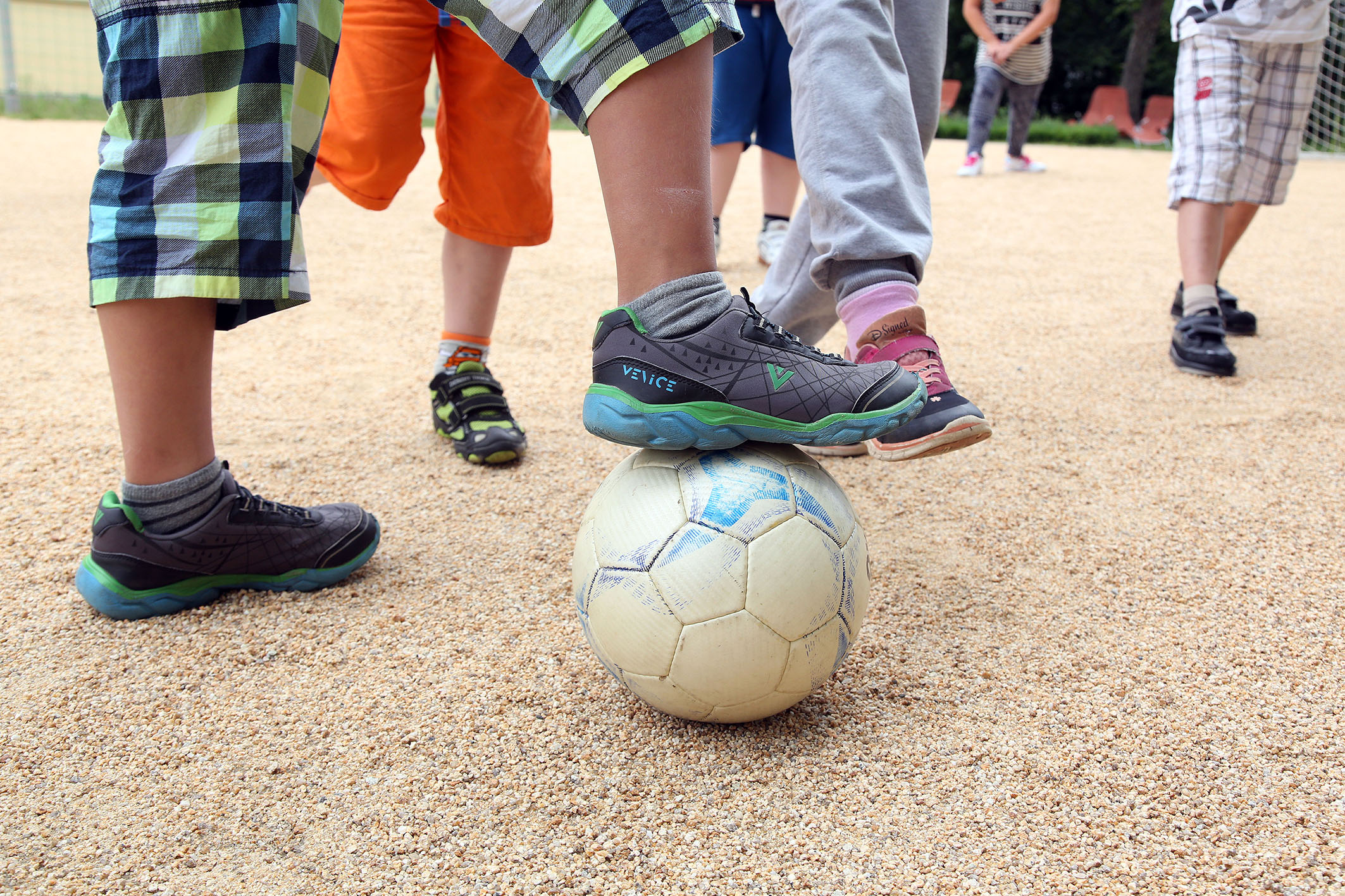 Fußball Kinder - Füße Fußball Kinder - Füße