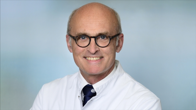 Chefarzt-Urologie-Prof-Dr-Andreas-Gross FOTO: Portrait Prof. Dr. Andreas Gross