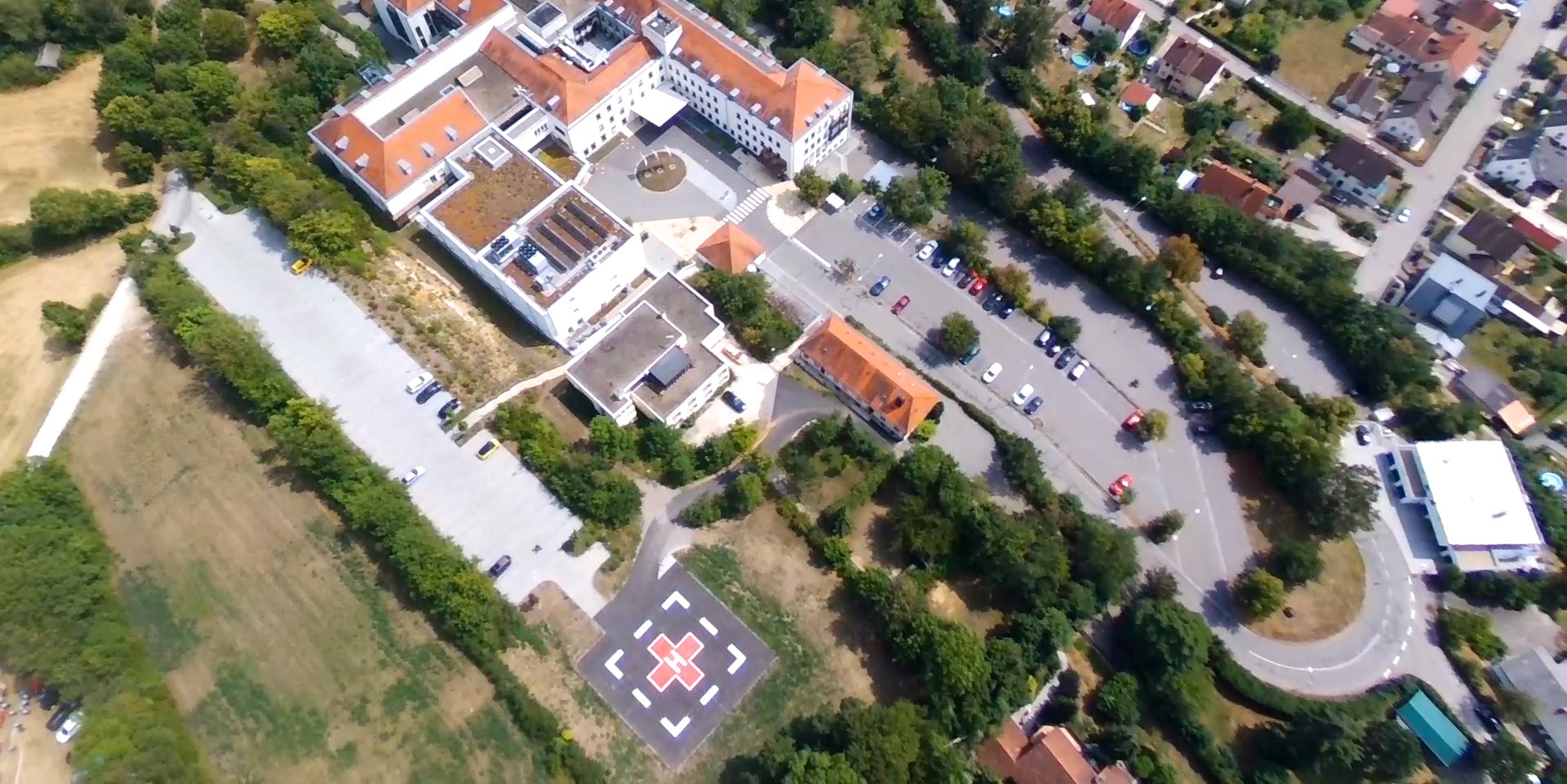 neuer Hubschrauberlandeplatz neuer Hubschrauberlandeplatz