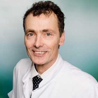 Dr. Peter Wellhöner Chefarzt Innere Medizin Dr. Peter Wellhöner Chefarzt Innere Medizin