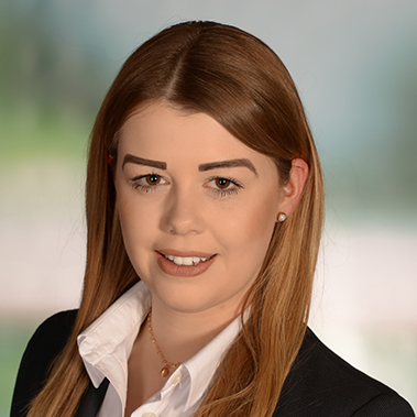Trainee der Geschäftsführung Anna Rehrmann Trainee der Geschäftsführung Anna Rehrmann