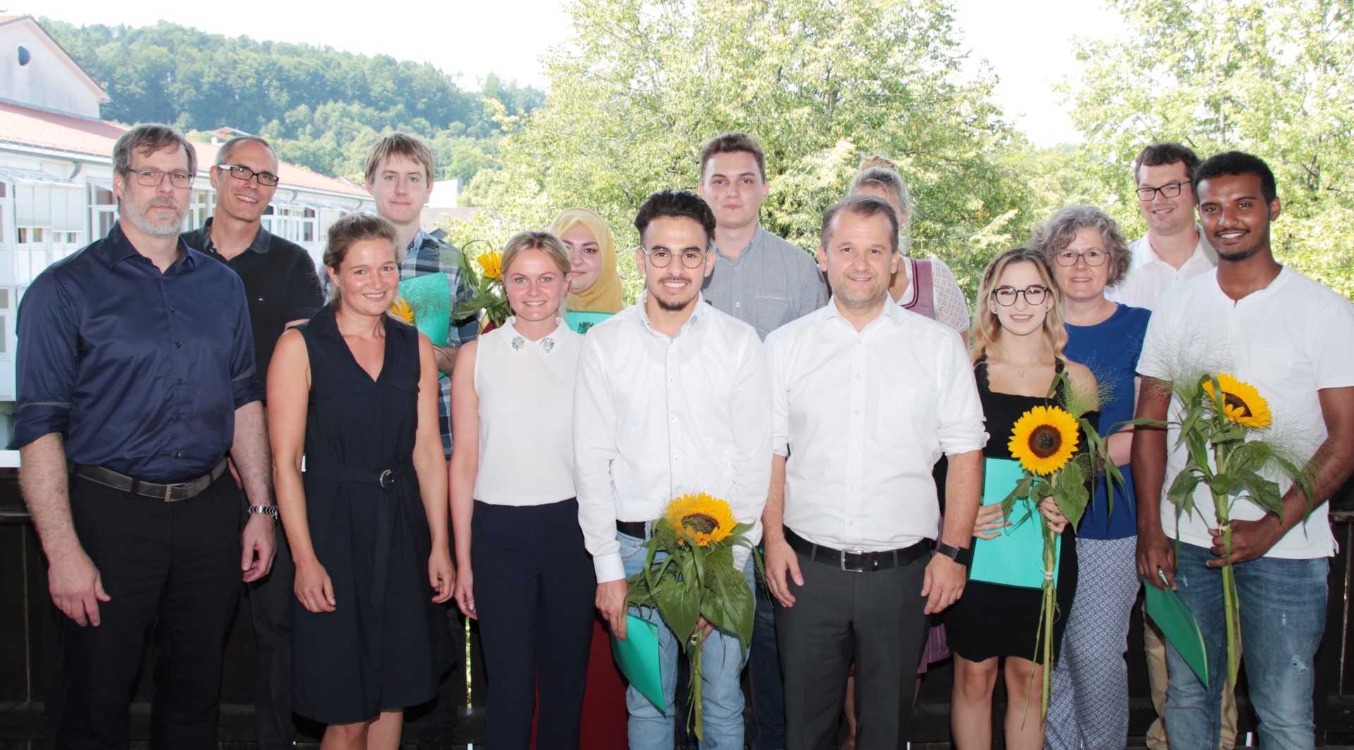 abschluss-pflegehelfer2019 abschluss-pflegehelfer2019