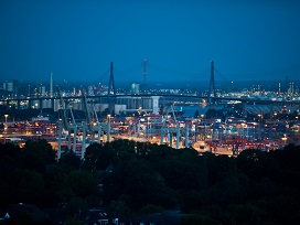 Aussicht aus unserem Haus: Hamburg bei Nacht Aussicht aus unserem Haus: Hamburg bei Nacht
