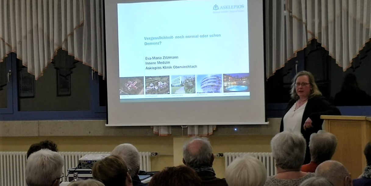 Eva-Maria Zitzmann referierte in einem vollen Vortragssaal. Eva-Maria Zitzmann referierte in einem vollen Vortragssaal.