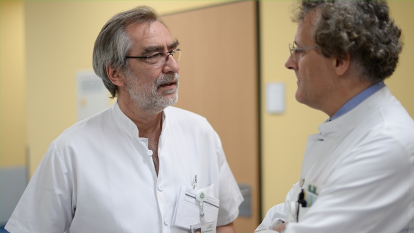 In unserem Lungenzentrum arbeiten Pneumologen und Thoraxchirurgen eng zusammen. Bild: In unserem Lungenzentrum arbeiten Pneumologen und Thoraxchirurgen eng zusammen.